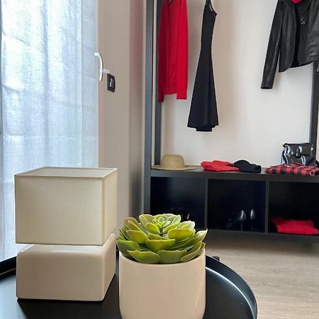 Appartamento Miranda Con Giardino Privato E Pool Eksteriør bilde