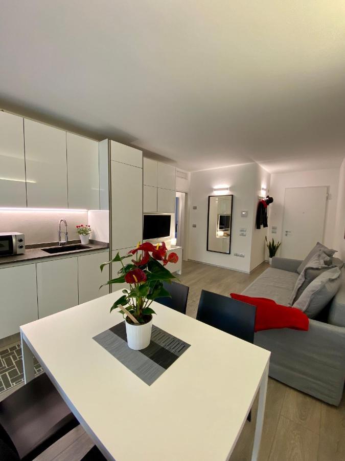 Appartamento Miranda Con Giardino Privato E Pool Eksteriør bilde