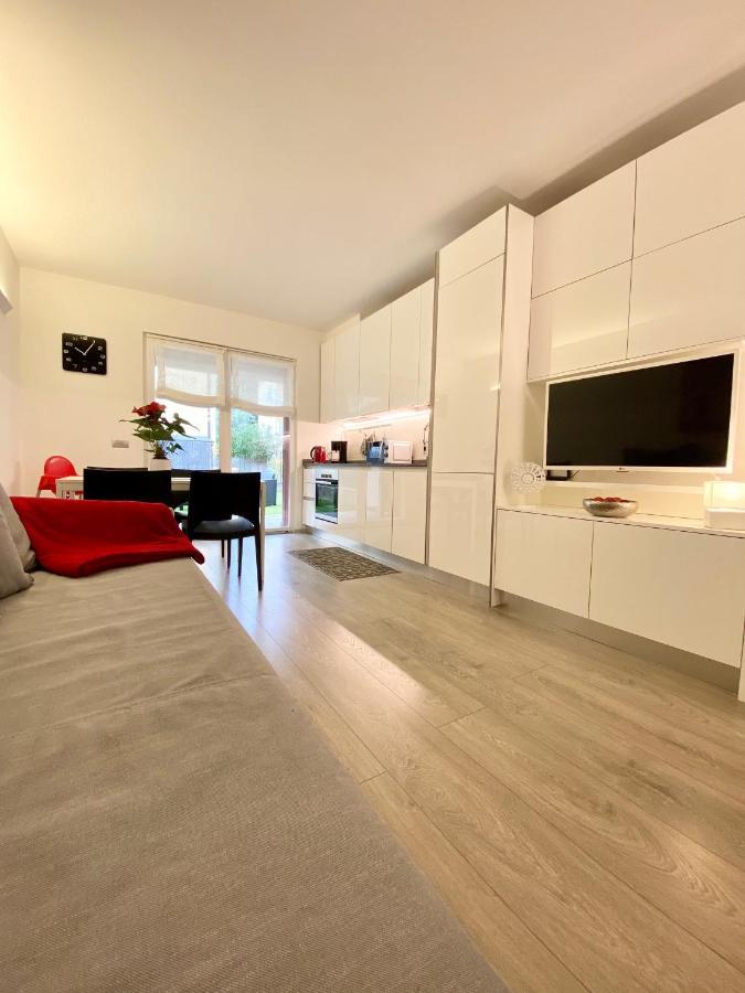 Appartamento Miranda Con Giardino Privato E Pool Eksteriør bilde